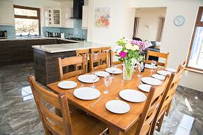 Atlantic Rest Stunning Vistas of the Skelligs