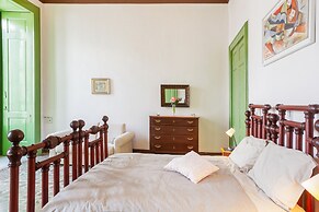 La terrazza sulla Chiesa di San Francesco d'Assisi