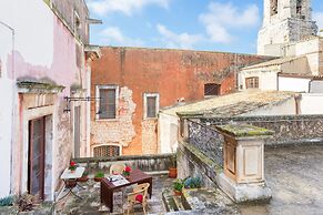 La terrazza sulla Chiesa di San Francesco d'Assisi