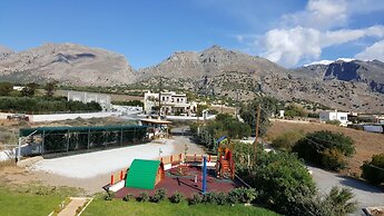 Kritamos Beach Apartments