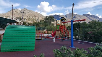 Kritamos Beach Apartments