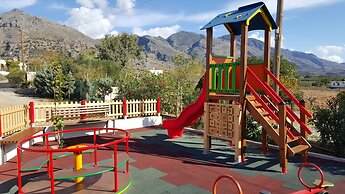 Kritamos Beach Apartments