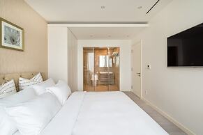 Saigon Finest - IDG Suite Collection - 10J