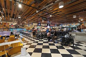 Saigon Finest - IDG Suite Collection - 10J