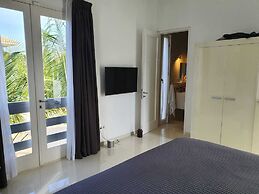 B&B Curacao nv