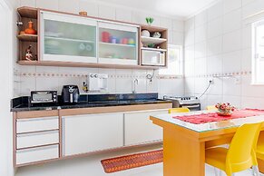 GB07 Otima Casa 4 Suites em Guarajuba