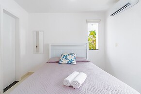 GB07 Otima Casa 4 Suites em Guarajuba