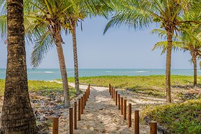 IT03 Bangalo Duplex 3 Suites Pe na Areia