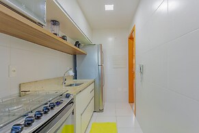 IT03 Bangalo Duplex 3 Suites Pe na Areia