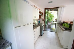 IT04 Bangalo Duplex 3 Suítes Pe na Areia