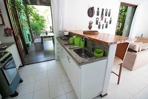 IT04 Bangalo Duplex 3 Suítes Pe na Areia