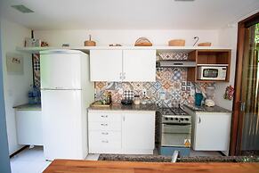 IT04 Bangalo Duplex 3 Suítes Pe na Areia