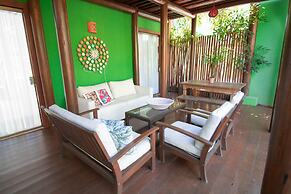 IT04 Bangalo Duplex 3 Suítes Pe na Areia