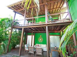 IT04 Bangalo Duplex 3 Suítes Pe na Areia