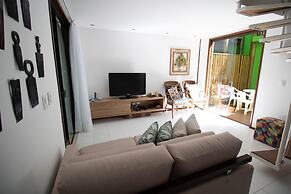IT04 Bangalo Duplex 3 Suítes Pe na Areia