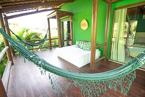 IT04 Bangalo Duplex 3 Suítes Pe na Areia