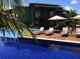 IT04 Bangalo Duplex 3 Suítes Pe na Areia