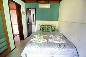 IT04 Bangalo Duplex 3 Suítes Pe na Areia