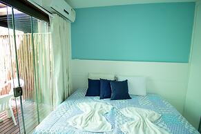 IT04 Bangalo Duplex 3 Suítes Pe na Areia