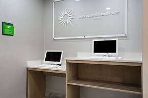 La Quinta Inn & Suites by Wyndham Manassas Va-Dulles Airport