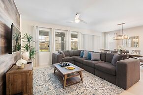 20 Mins. to Disney in Solterra Resort, 7-bed, Private Pool