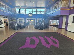 Dutch Wonderland Inn