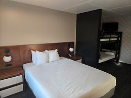 Dutch Wonderland Inn