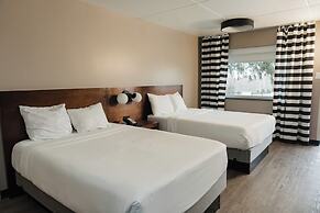 Dutch Wonderland Inn