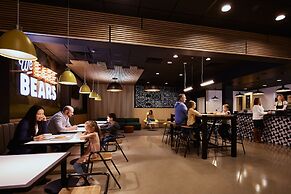 Cartoon Network Hotel