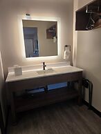 Dutch Wonderland Inn