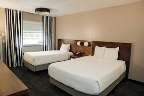 Dutch Wonderland Inn