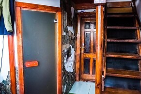 Dom puteshestvennikov Tri tritona - Hostel