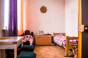 Dom puteshestvennikov Tri tritona - Hostel