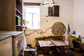 Dom puteshestvennikov Tri tritona - Hostel