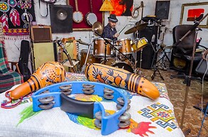 Dom puteshestvennikov Tri tritona - Hostel