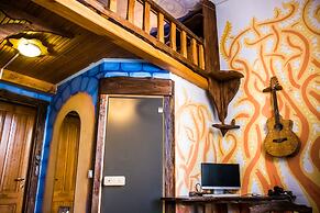 Dom puteshestvennikov Tri tritona - Hostel