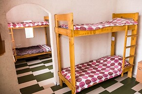 Dom puteshestvennikov Tri tritona - Hostel