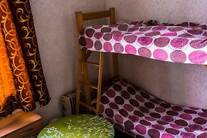 Dom puteshestvennikov Tri tritona - Hostel