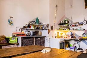 Dom puteshestvennikov Tri tritona - Hostel