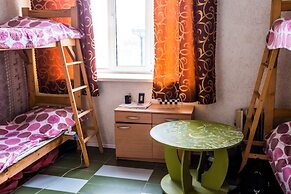 Dom puteshestvennikov Tri tritona - Hostel