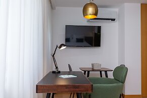 Feel Porto CC Corporate Housing