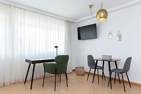 Feel Porto CC Corporate Housing
