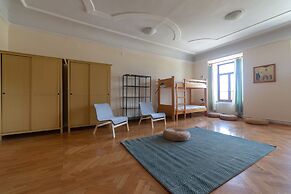 Hostel Javni Zavod Mekinjski Samostan