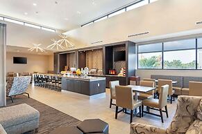 Best Western Plus Executive Residency Rigby's Water World Hotel