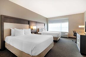 Best Western Plus Executive Residency Rigby's Water World Hotel