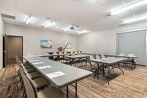 Best Western Plus Executive Residency Rigby's Water World Hotel