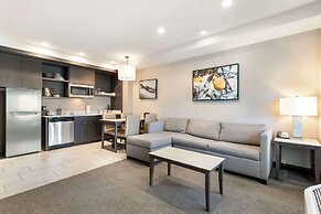 Best Western Plus Executive Residency Rigby's Water World Hotel