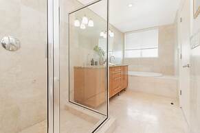 Roami at The Current