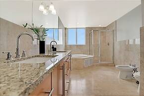 Roami at The Current