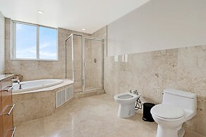 Roami at The Current